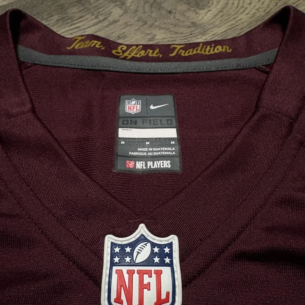 Washington Redskins Jersey Womens Medium Red NFL Football DeAngelo Hall 23‎ Nike